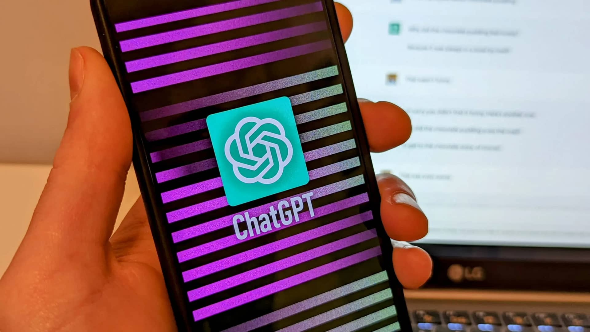 Възприемане на мобилен AI: Приложението ChatGPT на OpenAI ще промени начина, по който си взаимодействаме